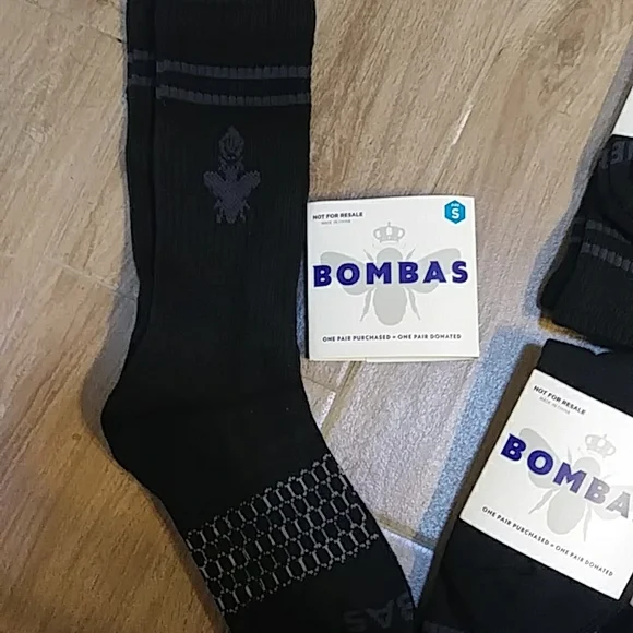 Bombas 25 pack of size small calf length socks unisex boys or girls - Picture 2 of 4
